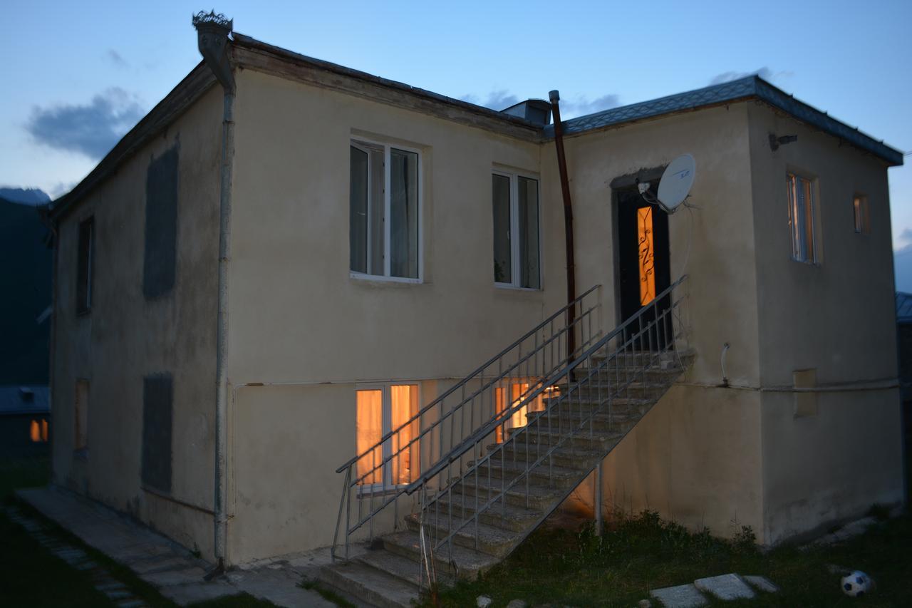 Lia Khaikashvili Guest House Kazbegi Kültér fotó